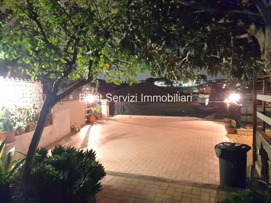 Immagine 15 di Appartamento in vendita  in via della pisana a Roma