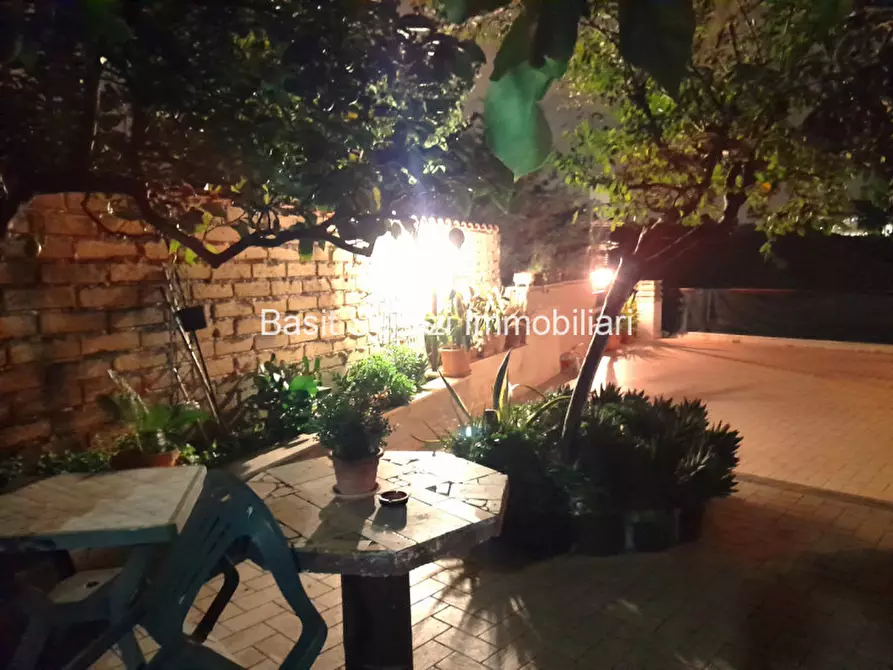 Immagine 17 di Appartamento in vendita  in via della pisana a Roma