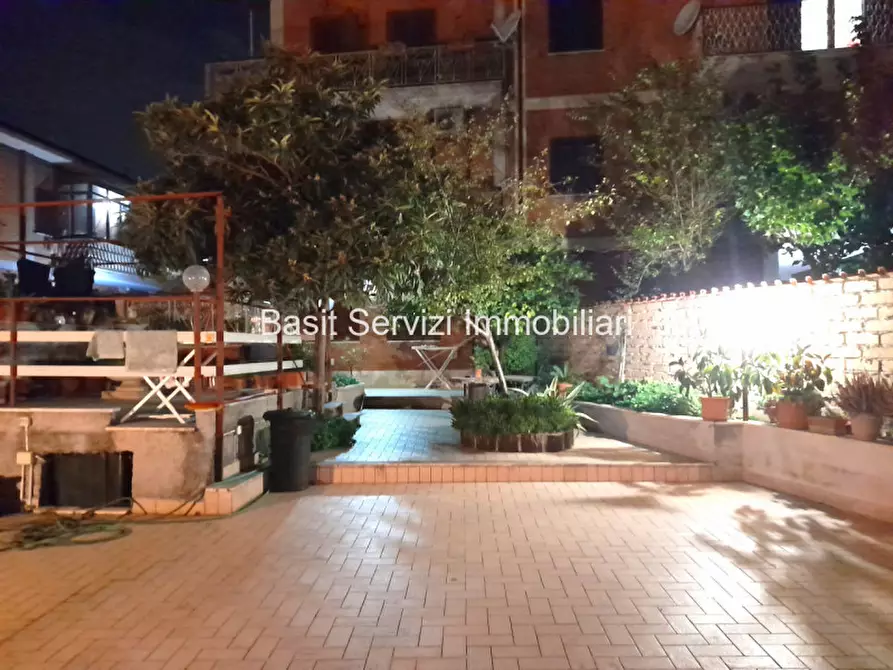 Immagine 19 di Appartamento in vendita  in via della pisana a Roma