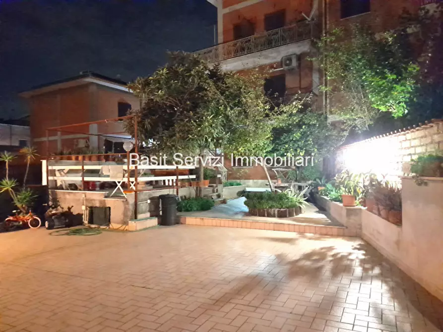 Immagine 20 di Appartamento in vendita  in via della pisana a Roma