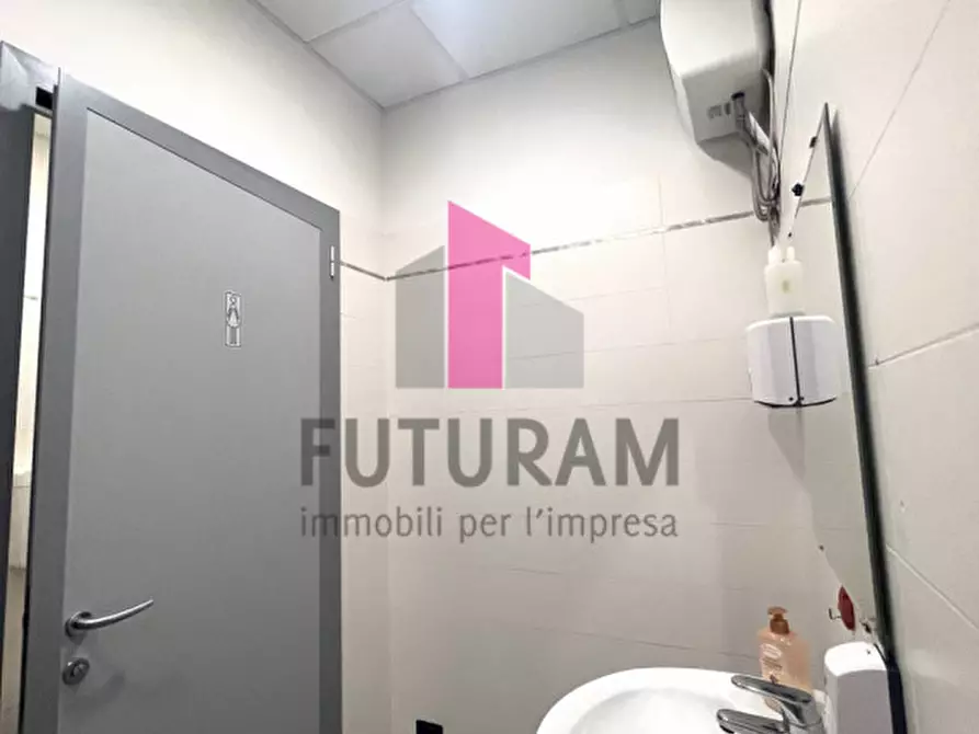 Immagine 23 di Ufficio in vendita  in via Germania a Vigonza