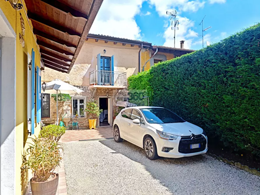 Immagine 1 di Casa indipendente in vendita  in Via Larga a Gussago