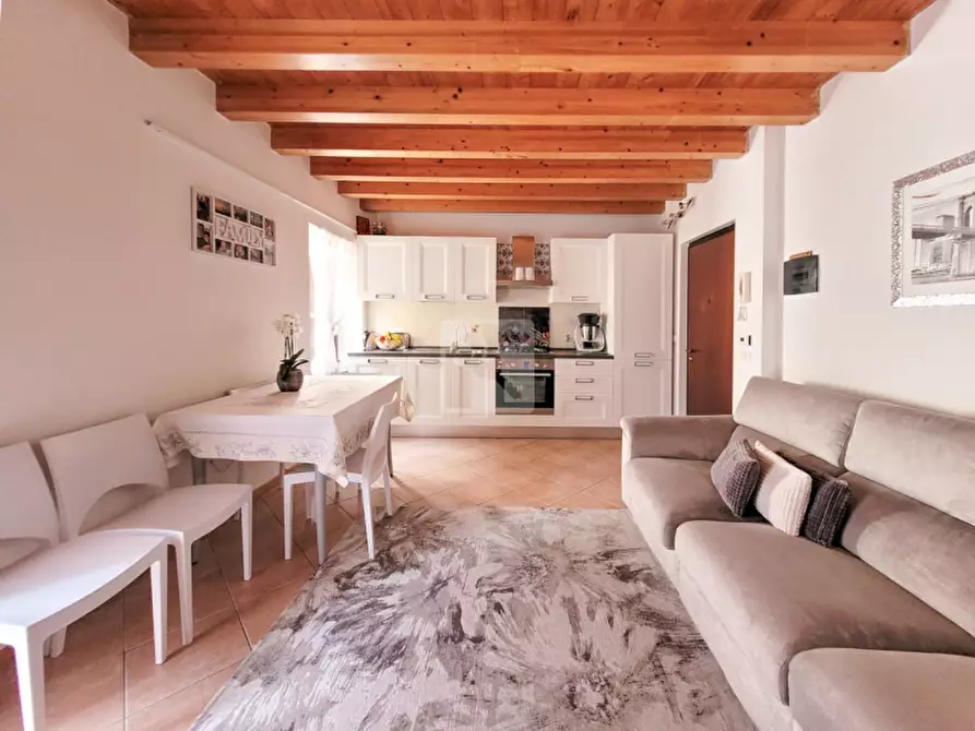 Immagine 3 di Appartamento in vendita  in Vicolo Curvo a Arco