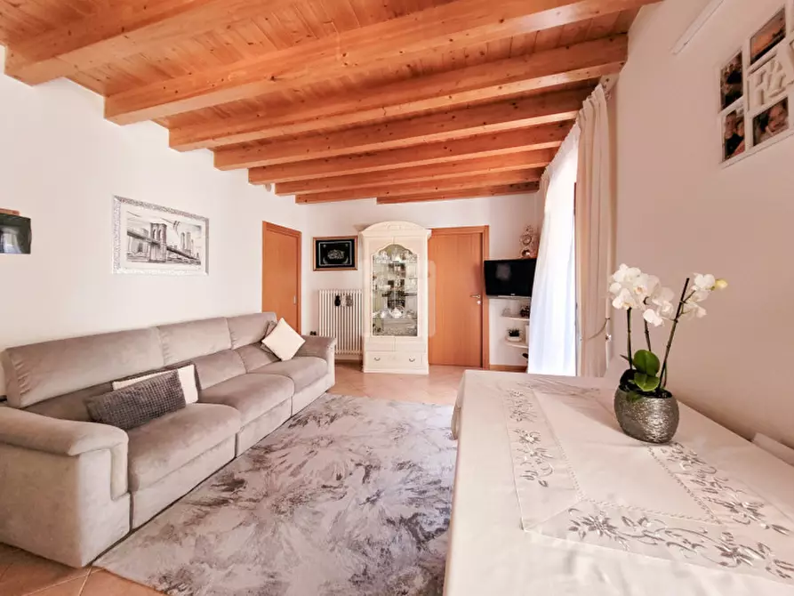 Immagine 9 di Appartamento in vendita  in Vicolo Curvo a Arco