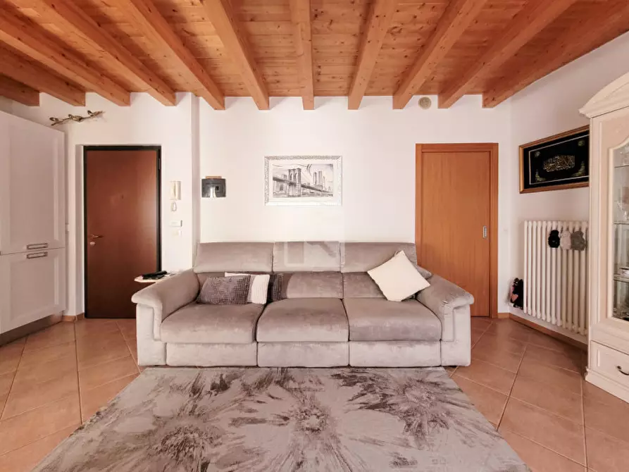 Immagine 10 di Appartamento in vendita  in Vicolo Curvo a Arco