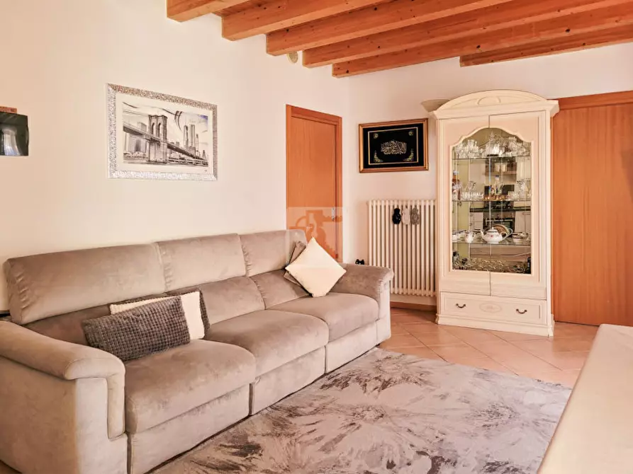 Immagine 11 di Appartamento in vendita  in Vicolo Curvo a Arco