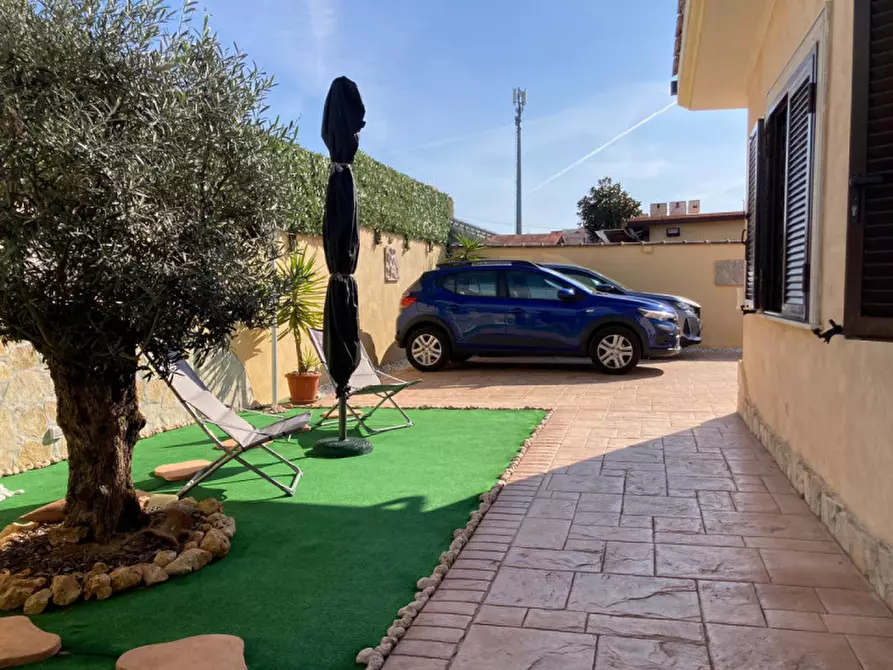 Immagine 2 di Casa bifamiliare in vendita  in VIA DELLA CANNUCCIA a Anzio