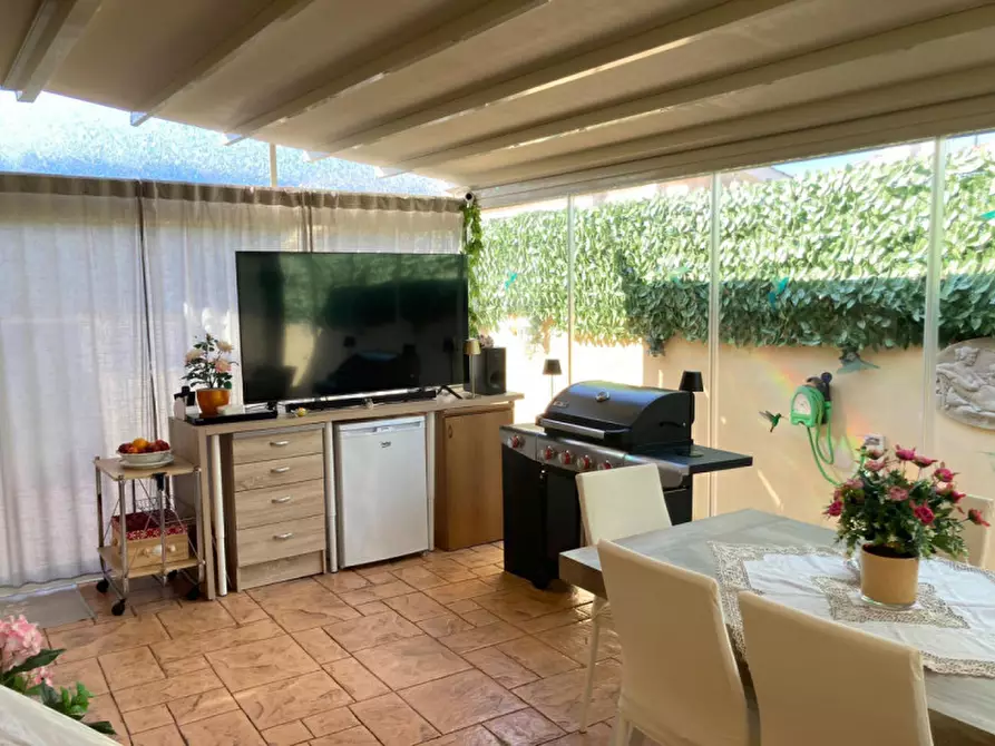 Immagine 11 di Casa bifamiliare in vendita  in VIA DELLA CANNUCCIA a Anzio