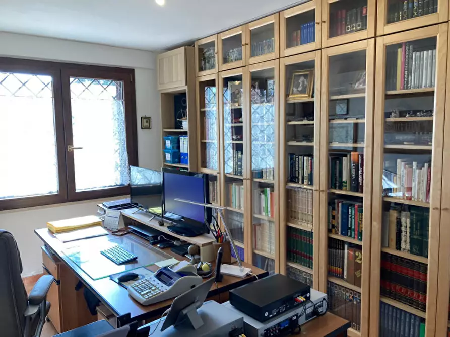 Immagine 20 di Casa bifamiliare in vendita  in VIA DELLA CANNUCCIA a Anzio