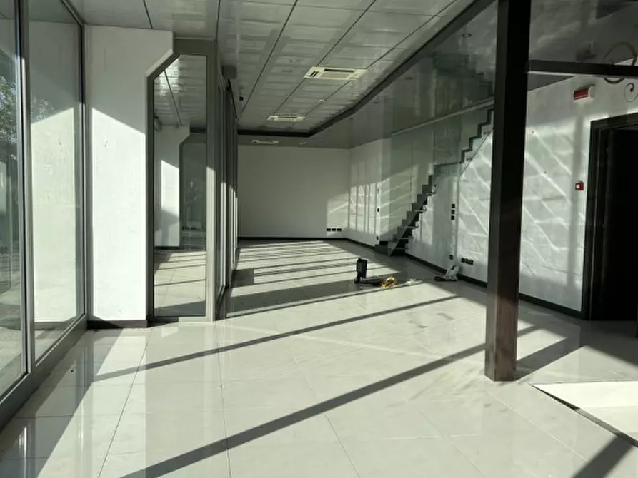 Immagine 3 di Capannone industriale in vendita  in Stradona Della Crosarona a Noale