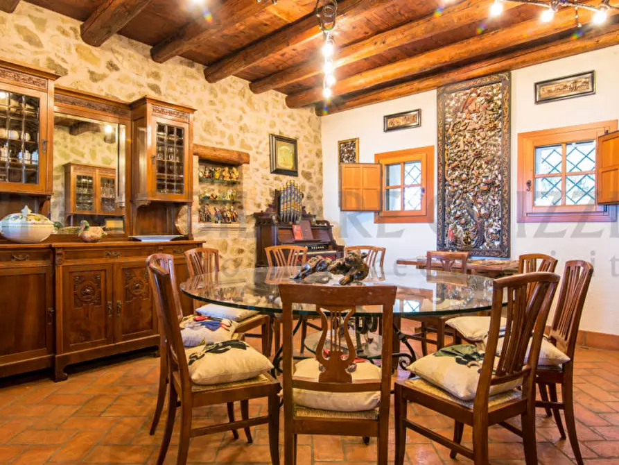 Immagine 5 di Rustico / casale in vendita  in Via Roma a Baone