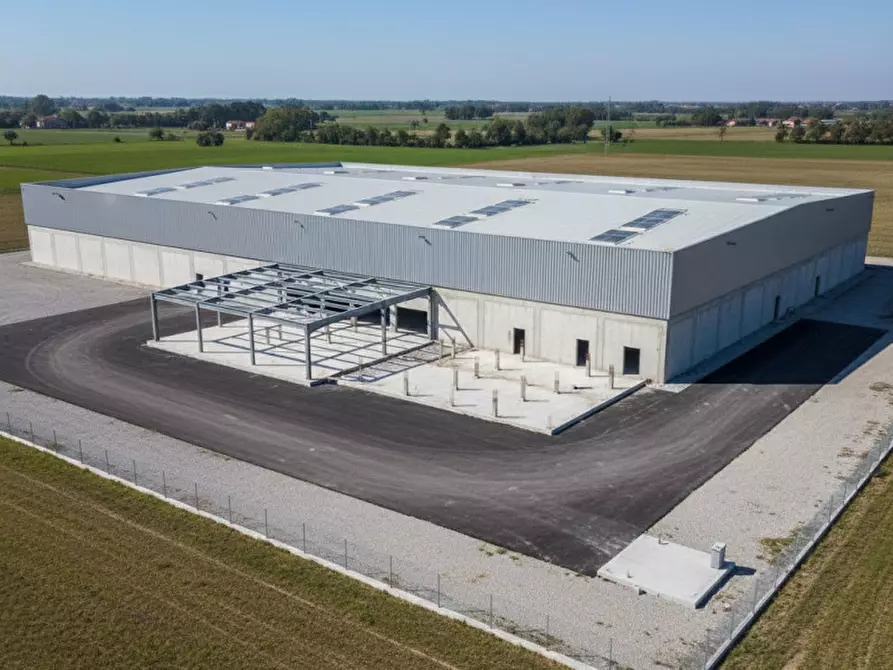 Immagine 1 di Capannone industriale in vendita  in Via Cavalieri d'Italia a San Bonifacio