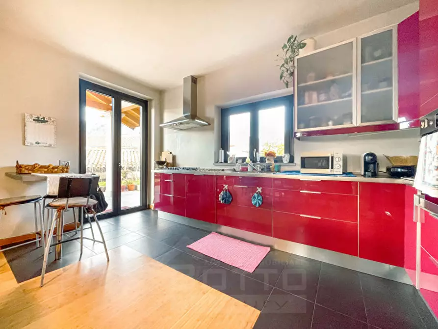 Immagine 7 di Villa in vendita  in Via Luigi Cadorna n.7 a Lesa