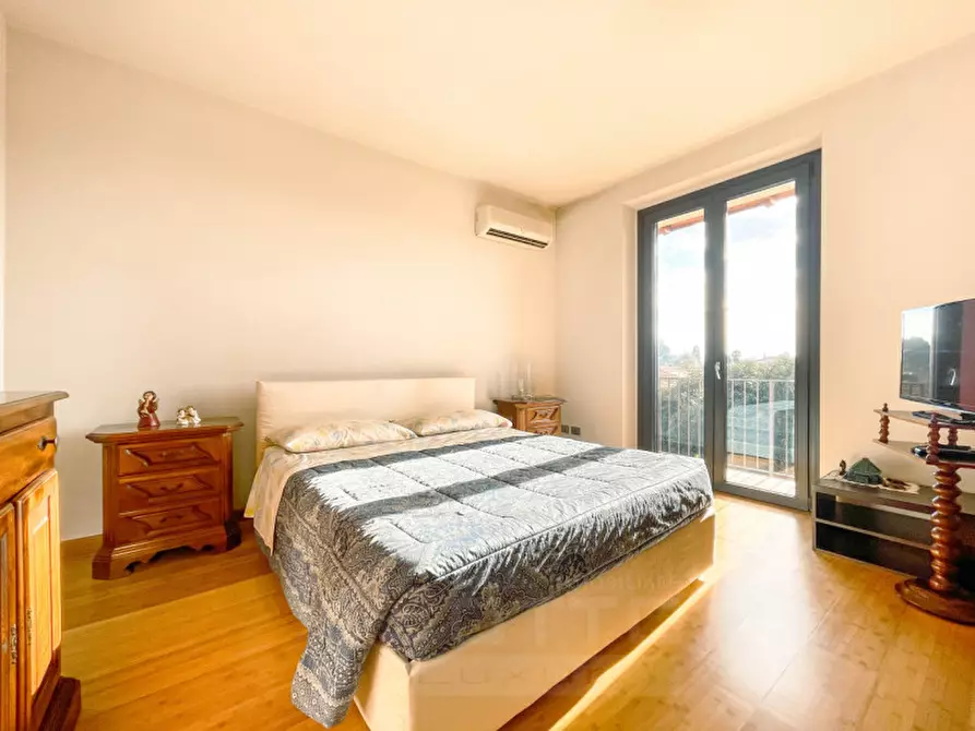 Immagine 26 di Villa in vendita  in Via Luigi Cadorna n.7 a Lesa