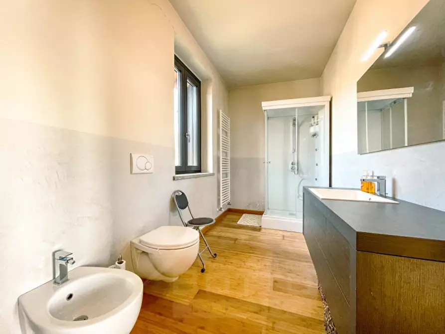 Immagine 27 di Villa in vendita  in Via Luigi Cadorna n.7 a Lesa