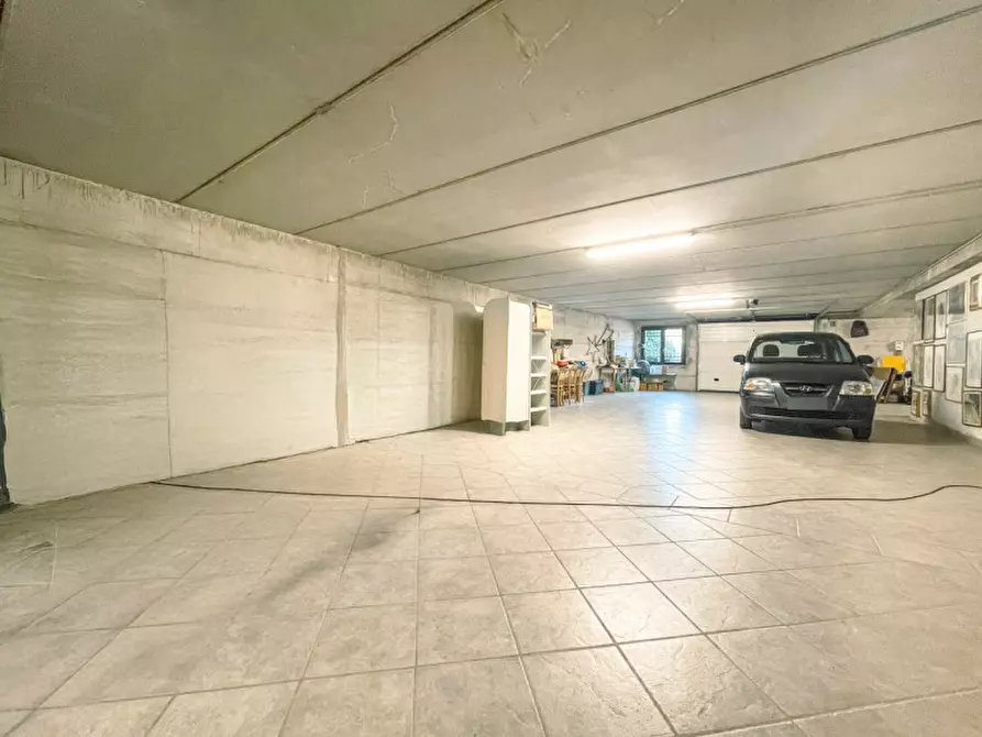 Immagine 41 di Villa in vendita  in Via Luigi Cadorna n.7 a Lesa