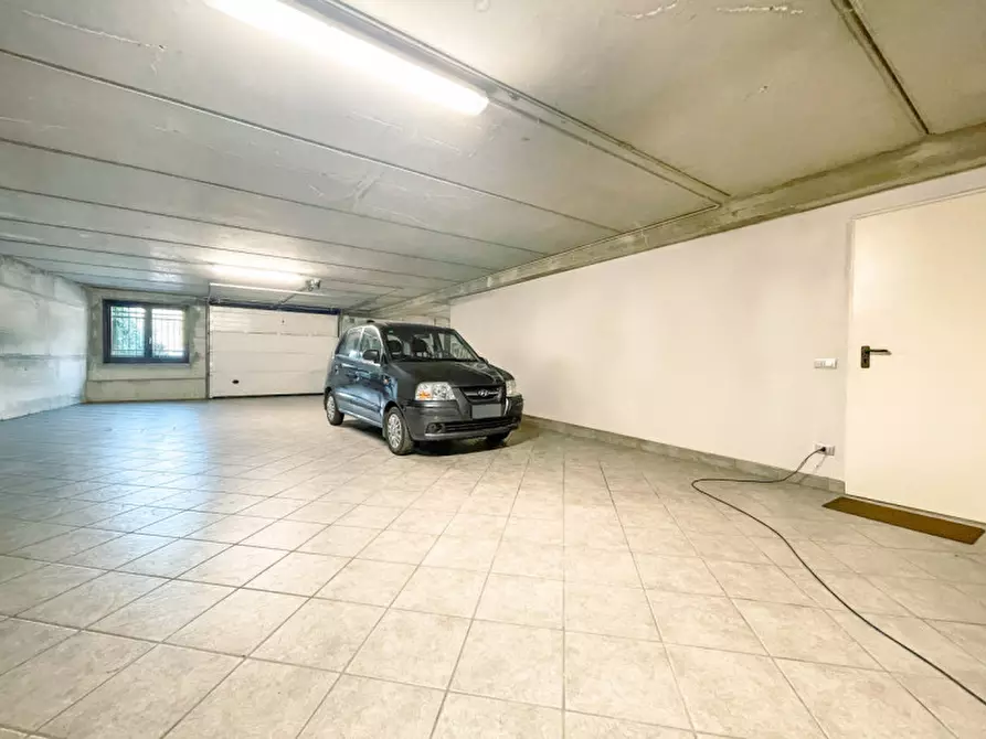 Immagine 43 di Villa in vendita  in Via Luigi Cadorna n.7 a Lesa