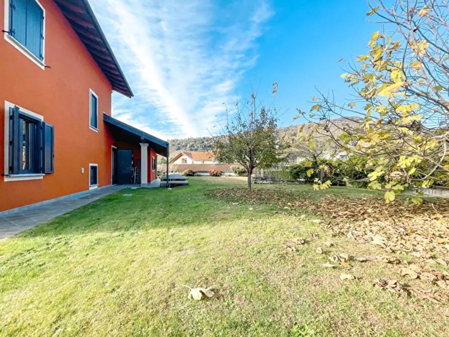 Immagine 47 di Villa in vendita  in Via Luigi Cadorna n.7 a Lesa