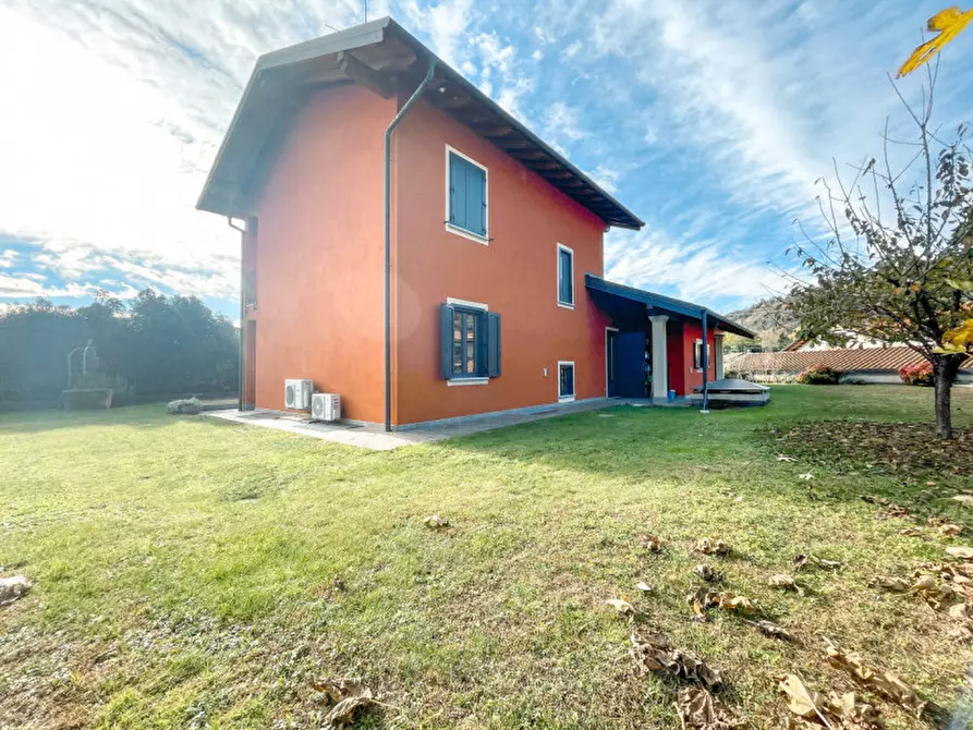 Immagine 48 di Villa in vendita  in Via Luigi Cadorna n.7 a Lesa