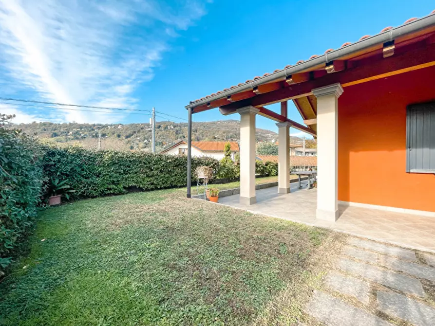 Immagine 49 di Villa in vendita  in Via Luigi Cadorna n.7 a Lesa