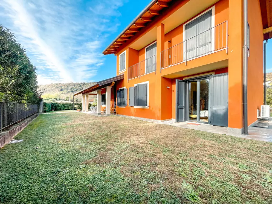 Immagine 50 di Villa in vendita  in Via Luigi Cadorna n.7 a Lesa