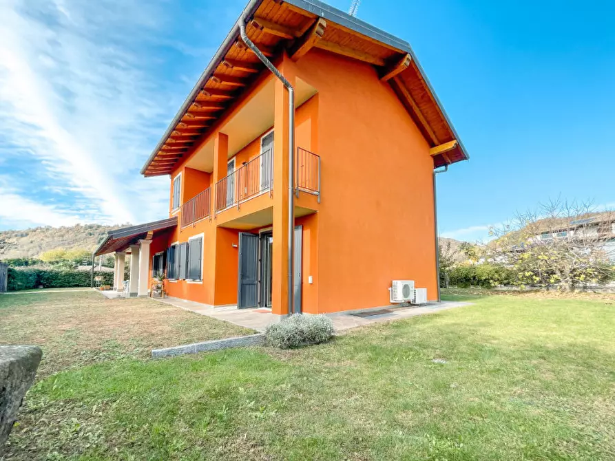 Immagine 51 di Villa in vendita  in Via Luigi Cadorna n.7 a Lesa