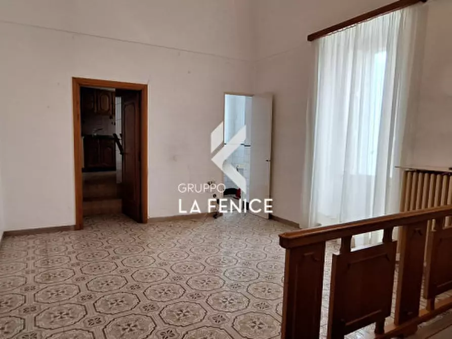 Immagine 2 di Casa indipendente in vendita  in Via Cesare Battisti a Locorotondo
