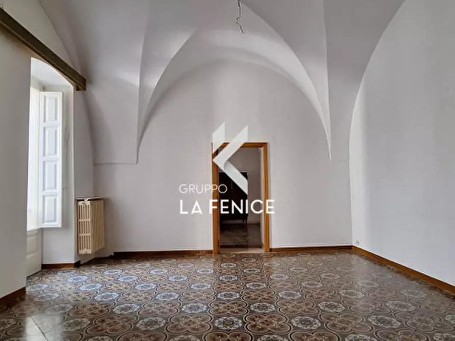 Immagine 17 di Casa indipendente in vendita  in Via Cesare Battisti a Locorotondo