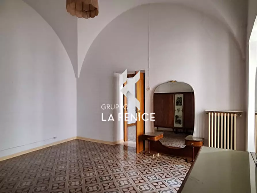 Immagine 20 di Casa indipendente in vendita  in Via Cesare Battisti a Locorotondo