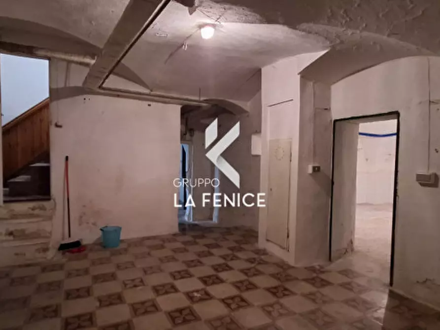 Immagine 28 di Casa indipendente in vendita  in Via Cesare Battisti a Locorotondo