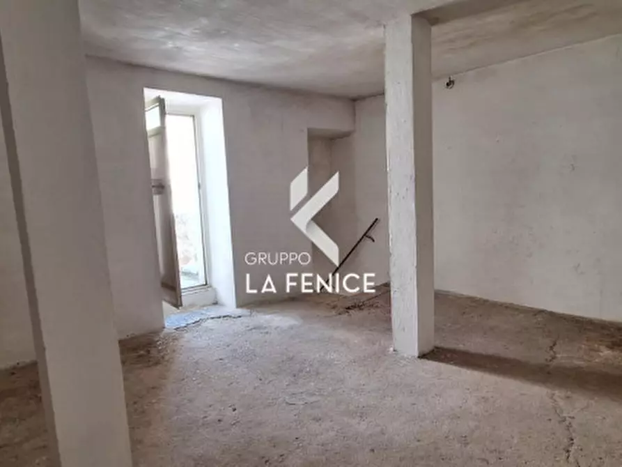 Immagine 37 di Casa indipendente in vendita  in Via Cesare Battisti a Locorotondo