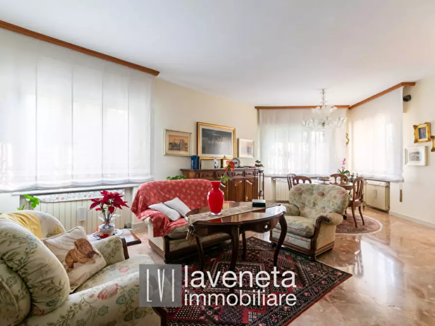 Immagine 7 di Villa in vendita  in via Amendola 5 a San Donà Di Piave