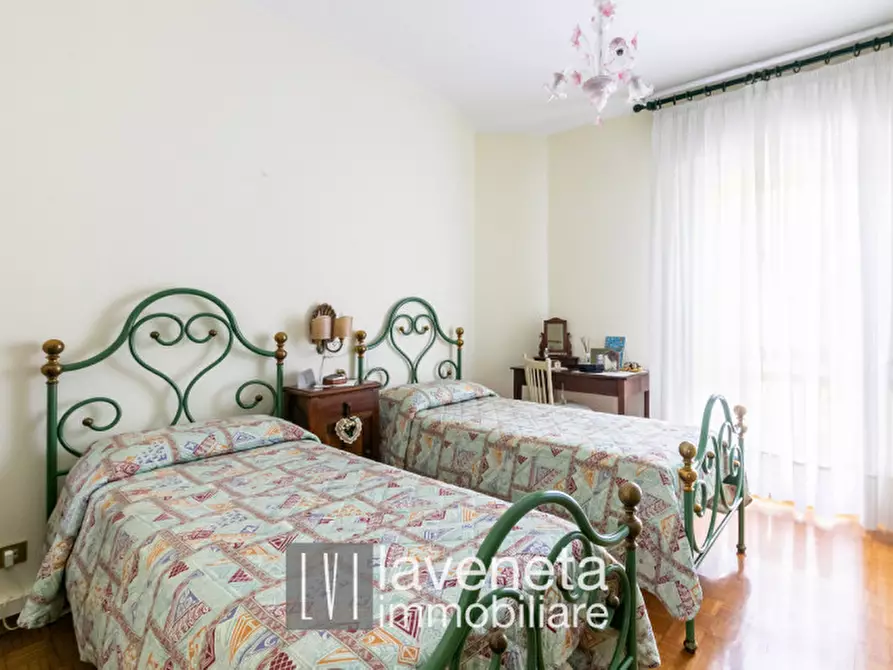 Immagine 19 di Villa in vendita  in via Amendola 5 a San Donà Di Piave