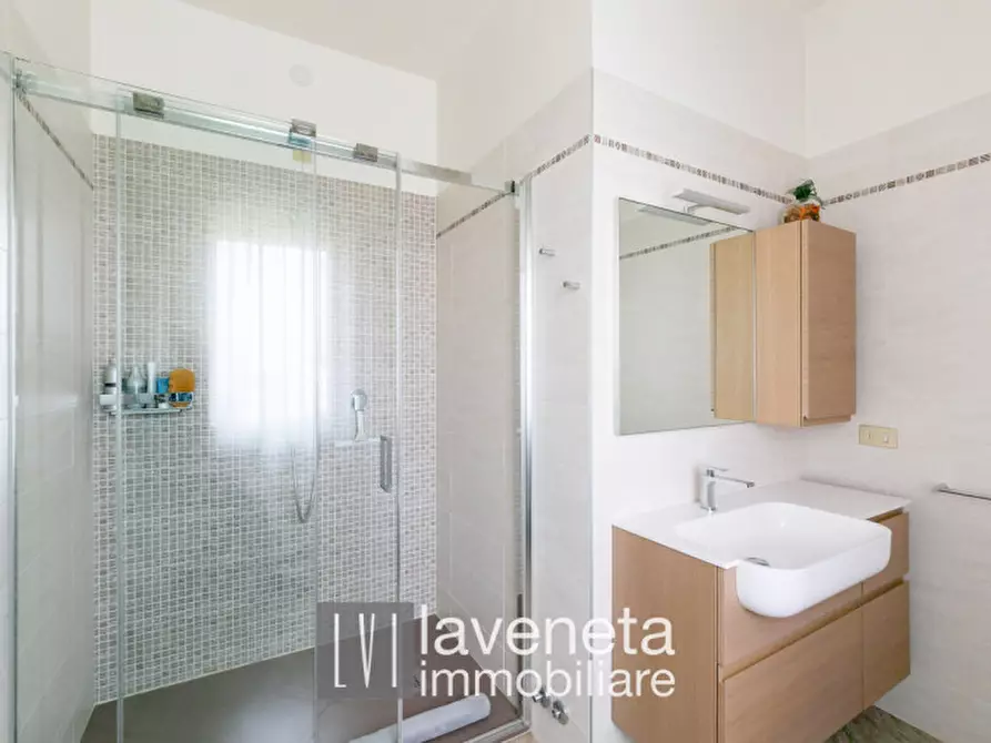 Immagine 25 di Villa in vendita  in via Amendola 5 a San Donà Di Piave