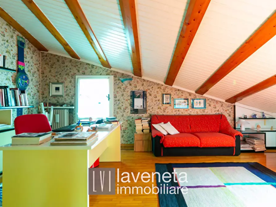 Immagine 28 di Villa in vendita  in via Amendola 5 a San Donà Di Piave