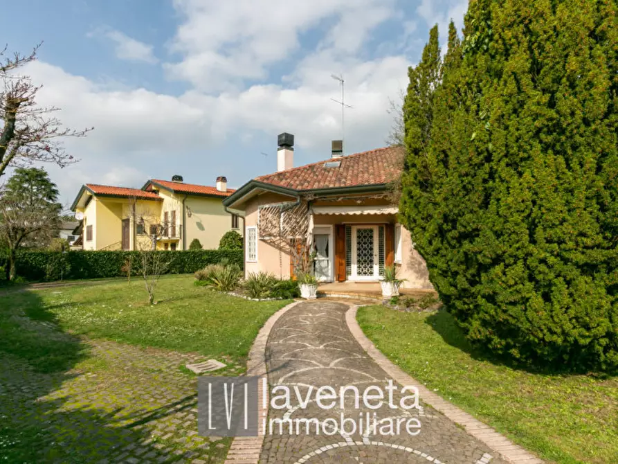 Immagine 35 di Villa in vendita  in via Amendola 5 a San Donà Di Piave