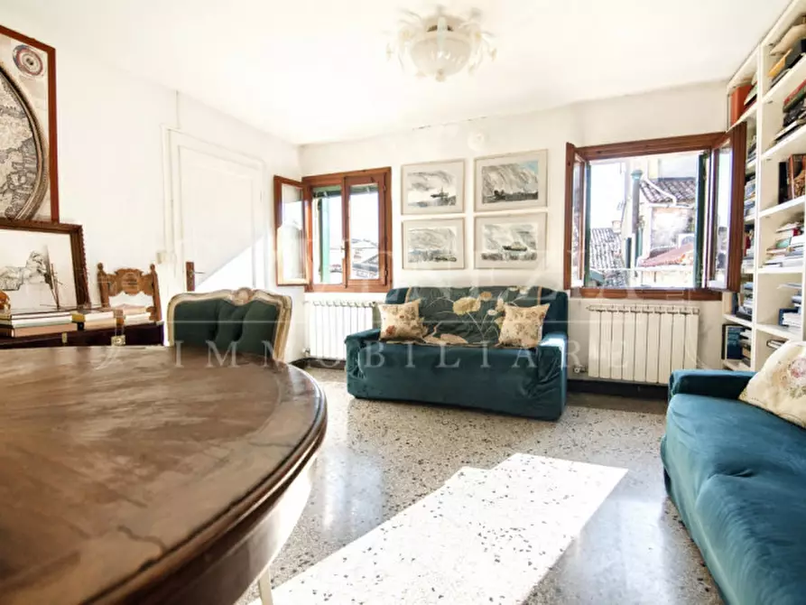 Immagine 3 di Appartamento in vendita  a Venezia