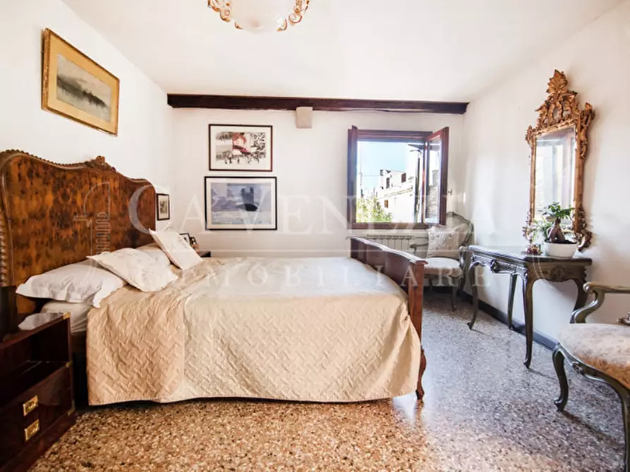 Immagine 8 di Appartamento in vendita  a Venezia