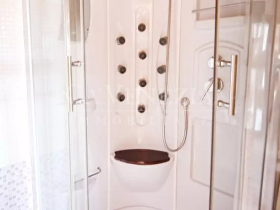 Immagine 17 di Appartamento in vendita  a Venezia