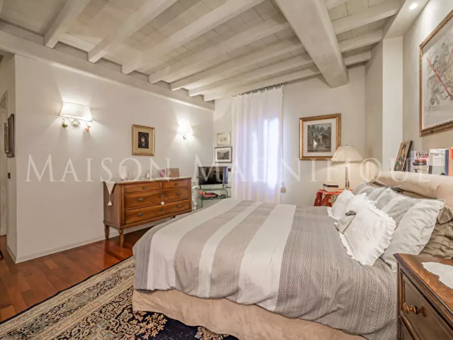 Immagine 14 di Villa in vendita  in via di barbiano a Bologna