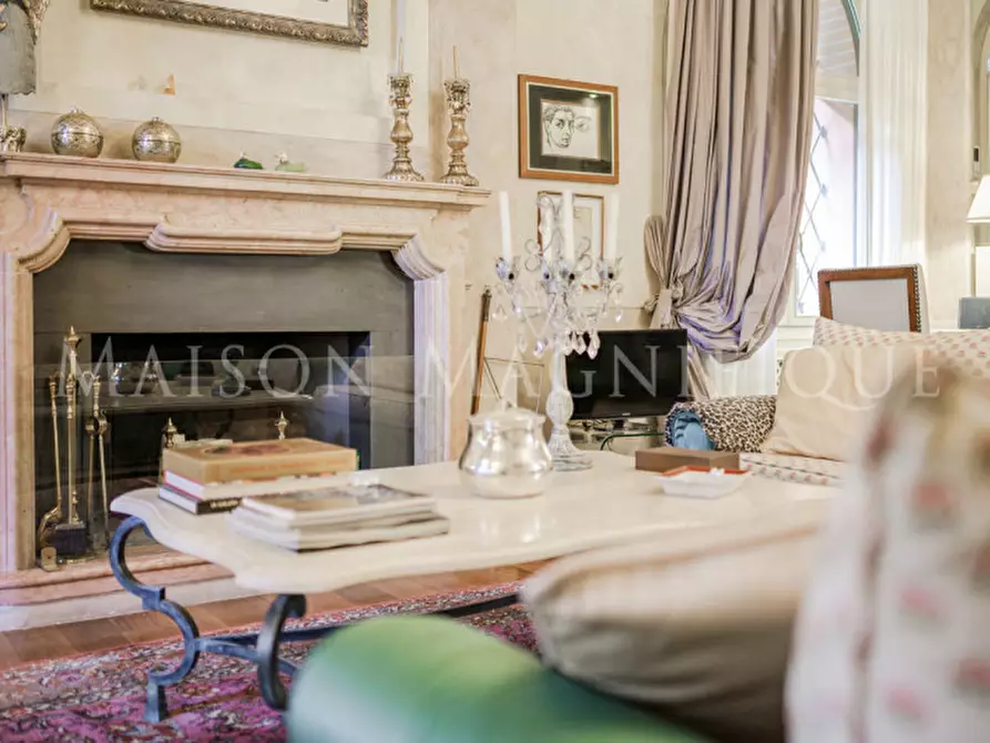 Immagine 18 di Villa in vendita  in via di barbiano a Bologna