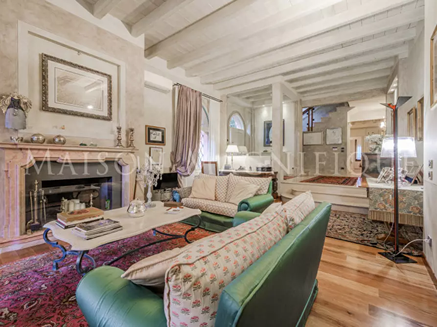 Immagine 19 di Villa in vendita  in via di barbiano a Bologna