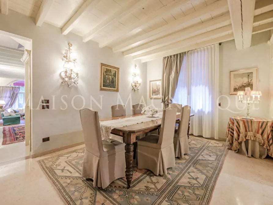 Immagine 20 di Villa in vendita  in via di barbiano a Bologna