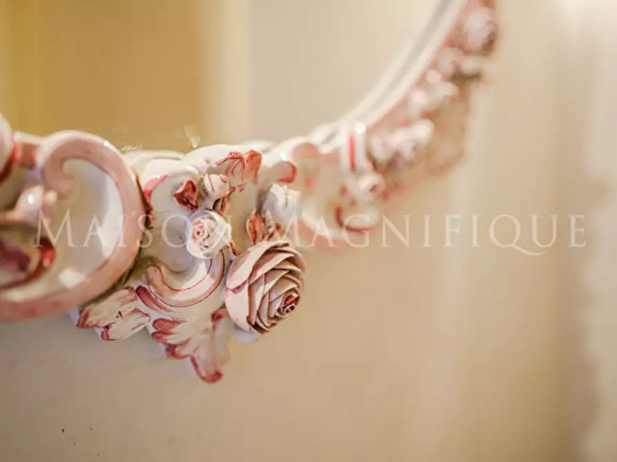 Immagine 29 di Villa in vendita  in via di barbiano a Bologna