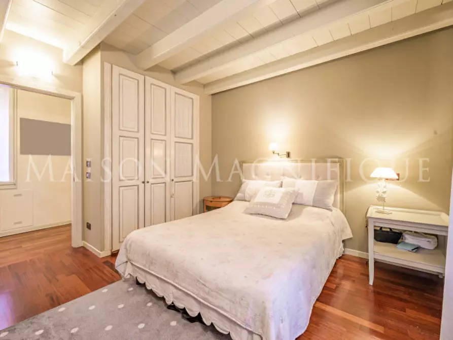 Immagine 41 di Villa in vendita  in via di barbiano a Bologna