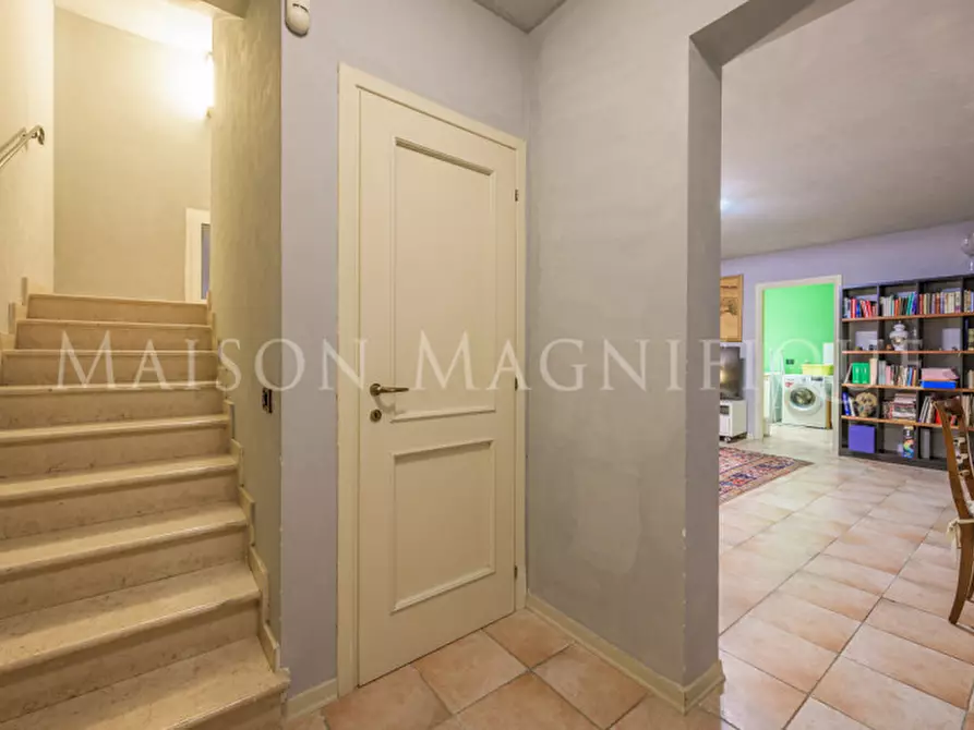 Immagine 53 di Villa in vendita  in via di barbiano a Bologna