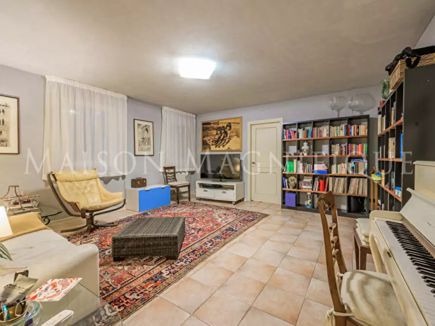 Immagine 54 di Villa in vendita  in via di barbiano a Bologna