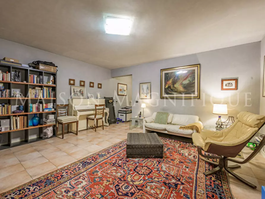 Immagine 55 di Villa in vendita  in via di barbiano a Bologna