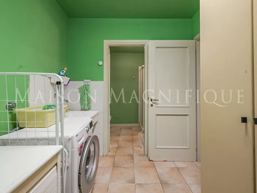 Immagine 56 di Villa in vendita  in via di barbiano a Bologna