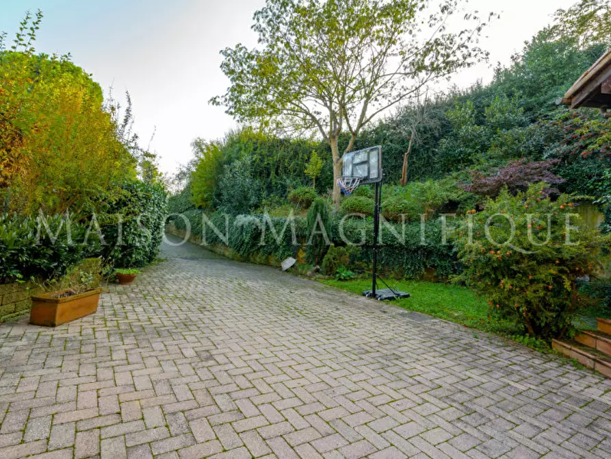 Immagine 59 di Villa in vendita  in via di barbiano a Bologna